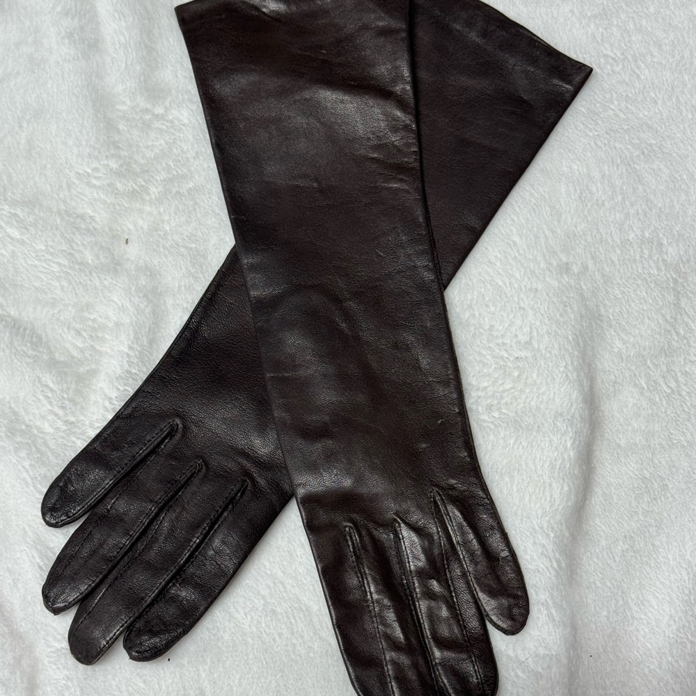 Elegant Dark Brown Leather Gloves